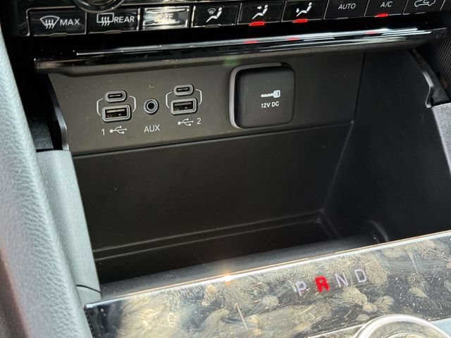 Used 2024 Jeep Grand Cherokee L Laredo AWD/4WD image 17