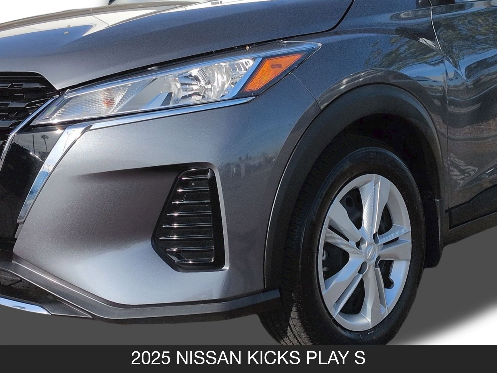 Certified 2025 Nissan Kicks Play S image 11