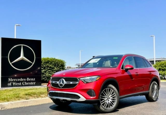 Used 2025 Mercedes-Benz GLC 350e 4MATIC image 38