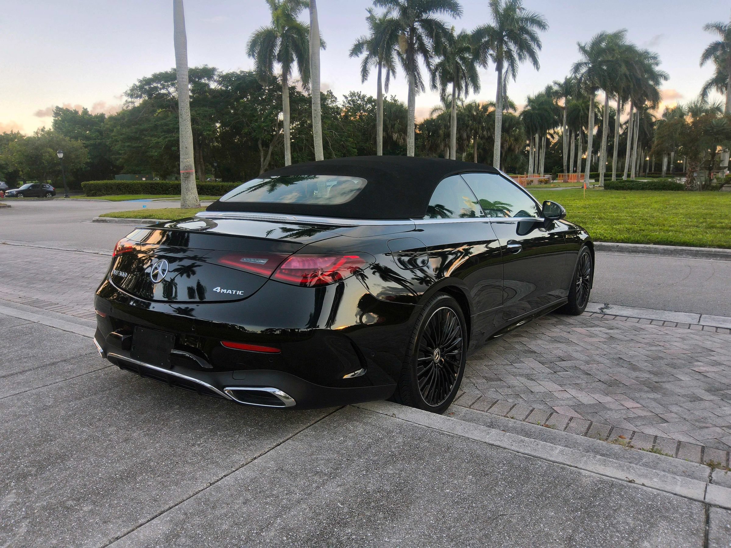 Used 2025 Mercedes-Benz CLE 300 4MATIC Cabriolet image 39