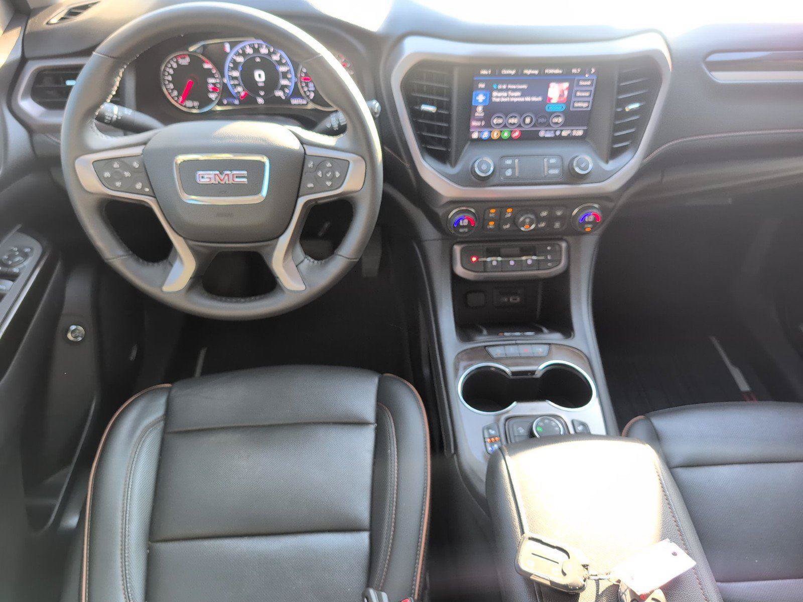 Used 2022 GMC Acadia AT4 w/ Technology Package AWD/4WD image 33