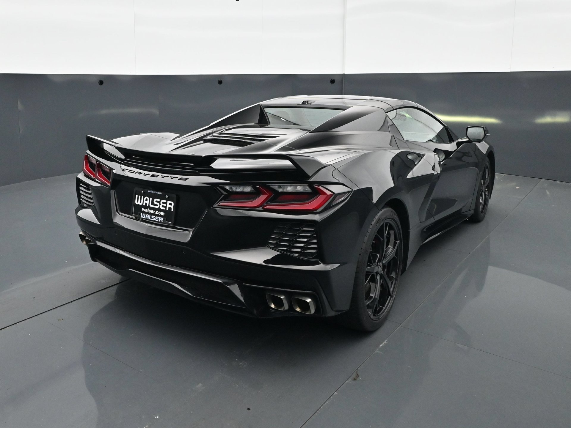 Used 2021 Chevrolet Corvette Stingray Convertible w/ Z51 Performance Package RWD image 6