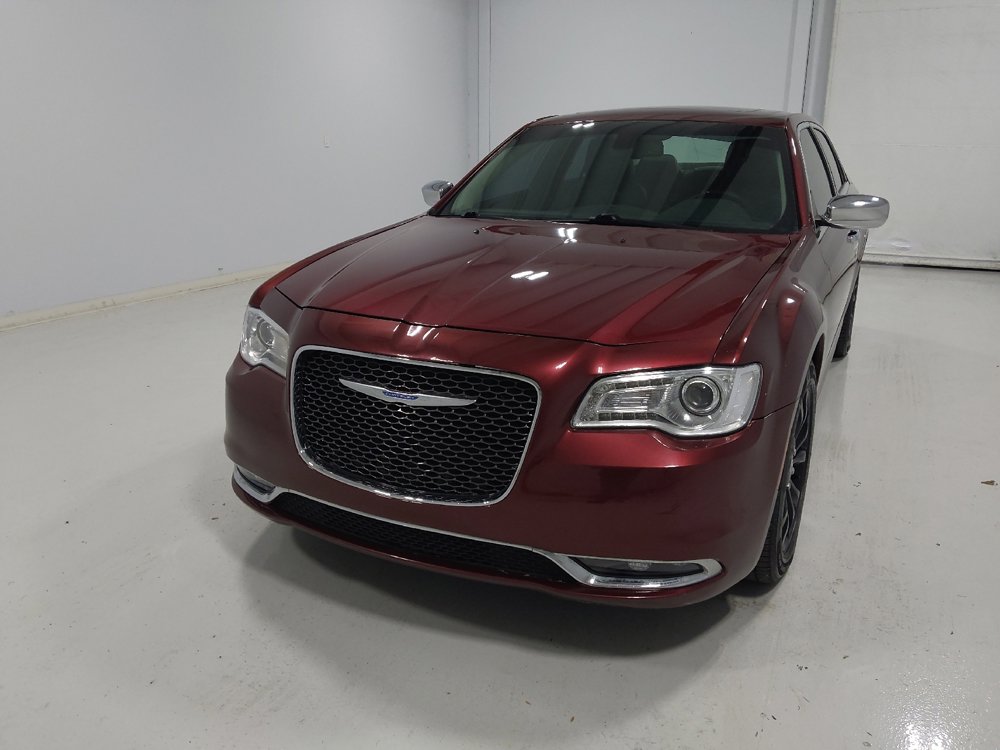 Used 2017 Chrysler 300 C image 15