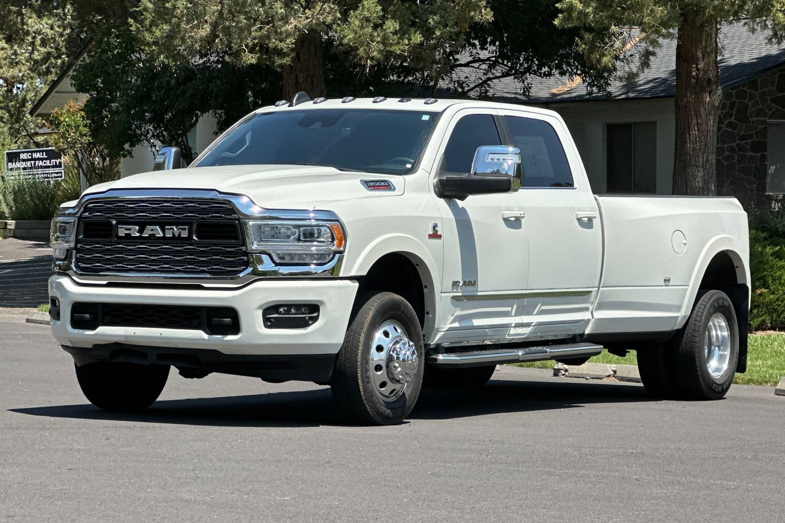 Used 2024 RAM 3500 Limited AWD/4WD image 8