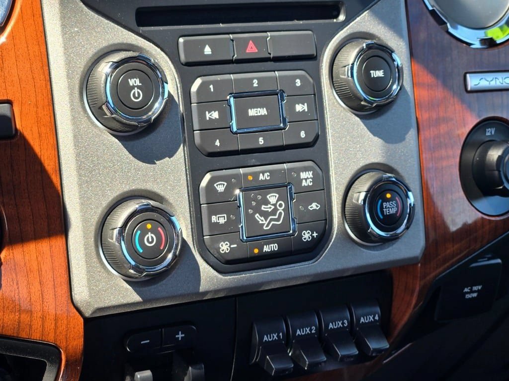 Used 2016 Ford F250 King Ranch w/ Snow Plow Prep Package AWD/4WD image 30