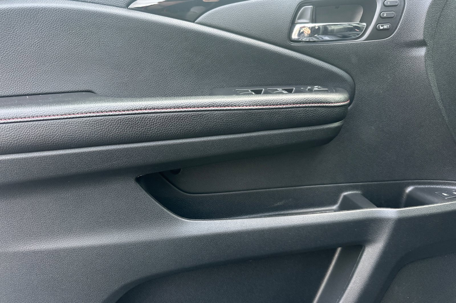 Used 2020 Honda Pilot Black Edition image 11