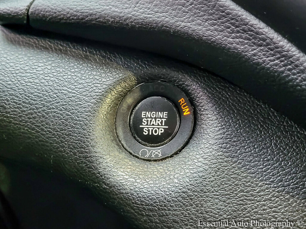 Used 2019 Jeep Cherokee Limited image 20