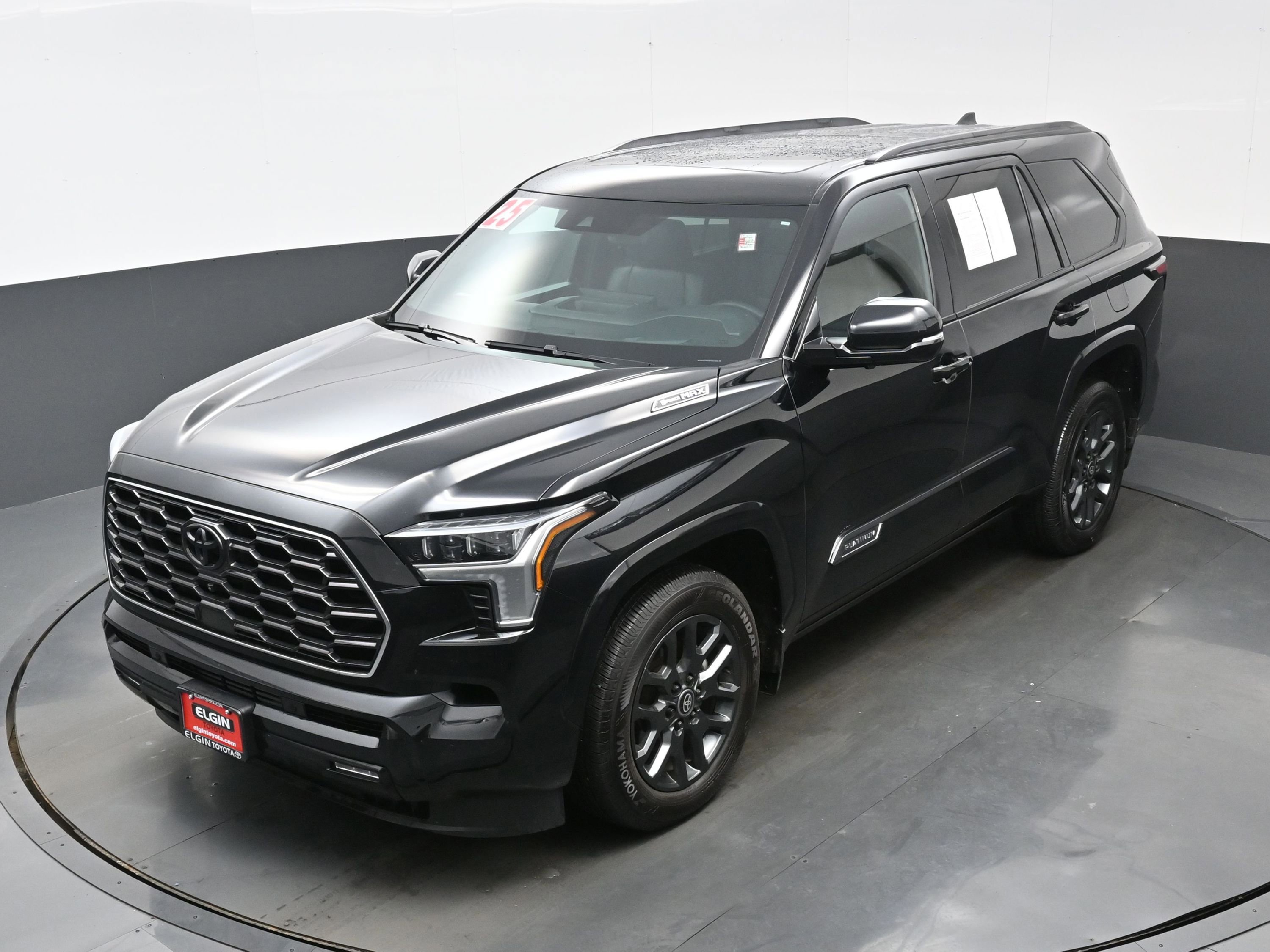 Used 2025 Toyota Sequoia Platinum image 39