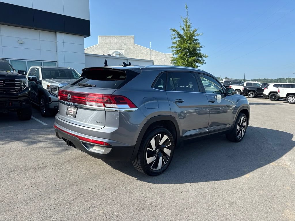 Used 2024 Volkswagen Atlas Cross Sport SE AWD/4WD image 7