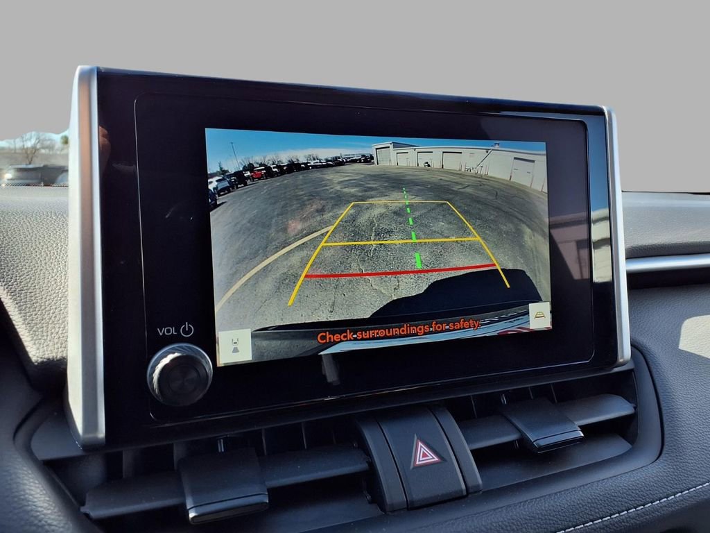 Used 2025 Toyota RAV4 XLE image 6