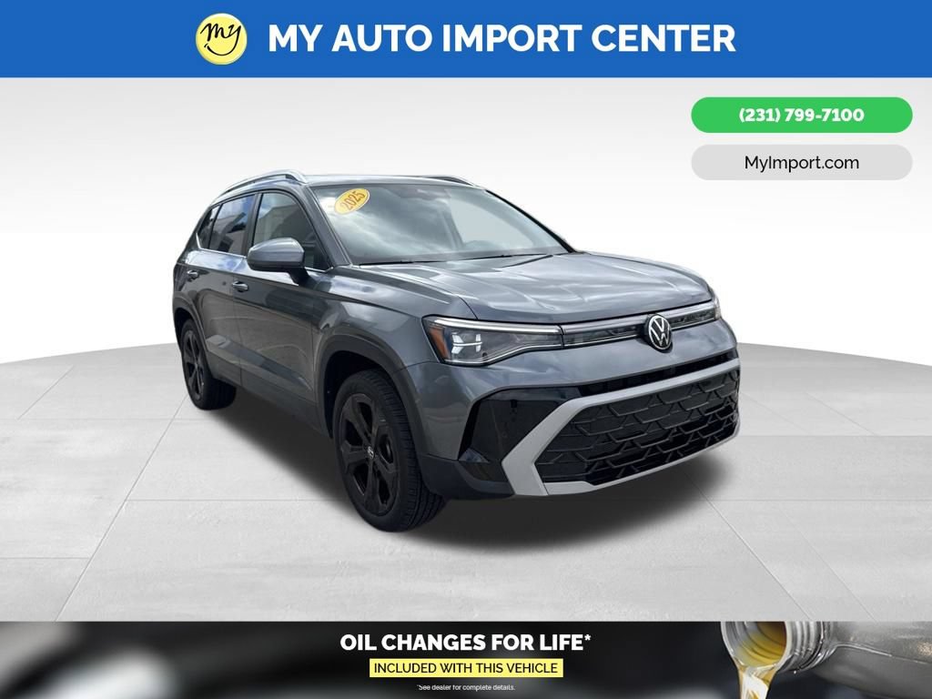 Used 2025 Volkswagen Taos SEL w/ Black Wheel Plus Package AWD/4WD image 1