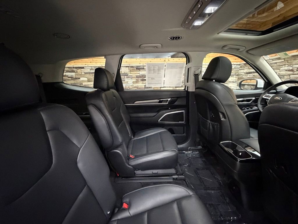 Used 2020 Kia Telluride S image 32