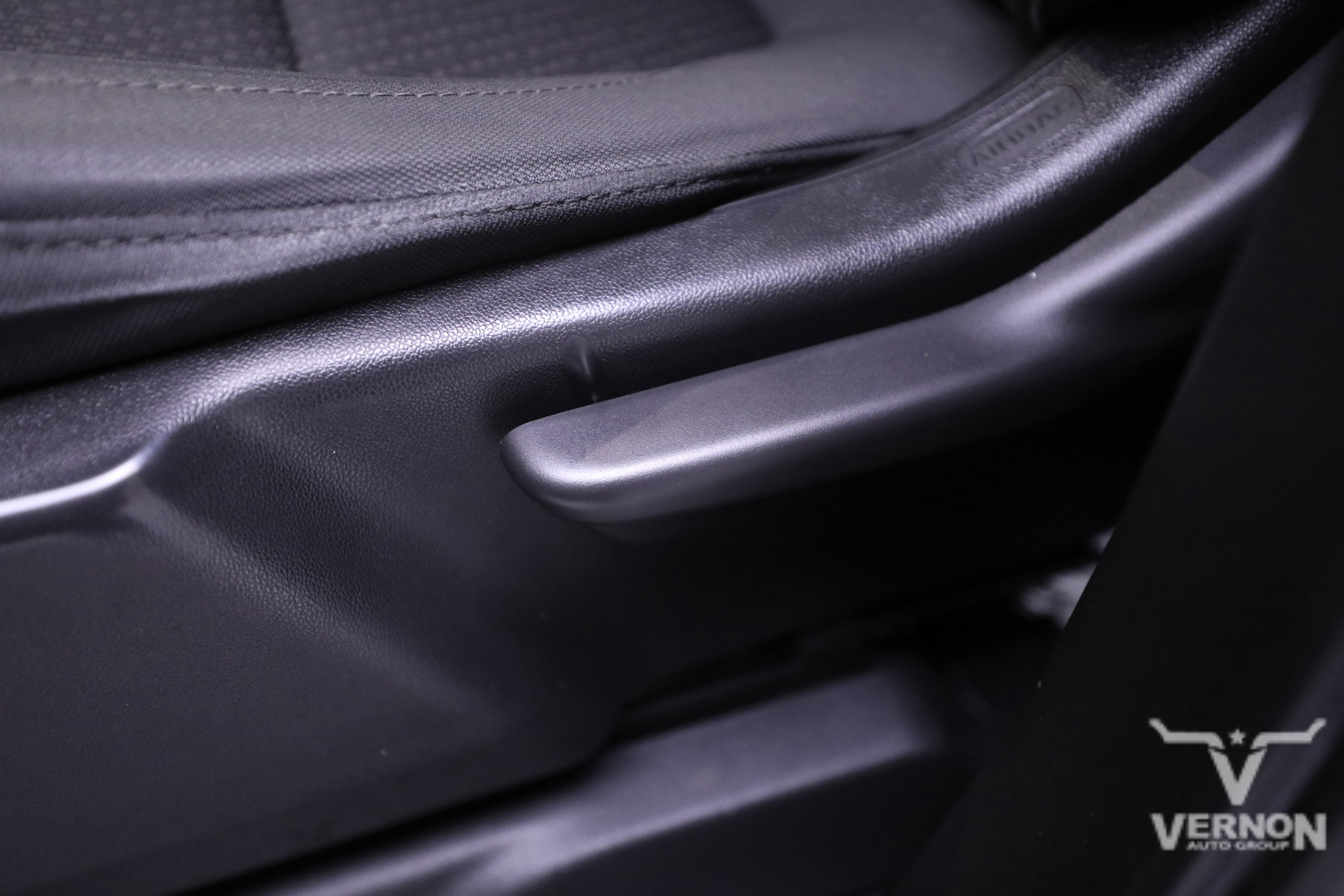 Used 2022 Chevrolet Silverado 1500 Custom Trail Boss w/ LPO, Dark Essentials Package image 14