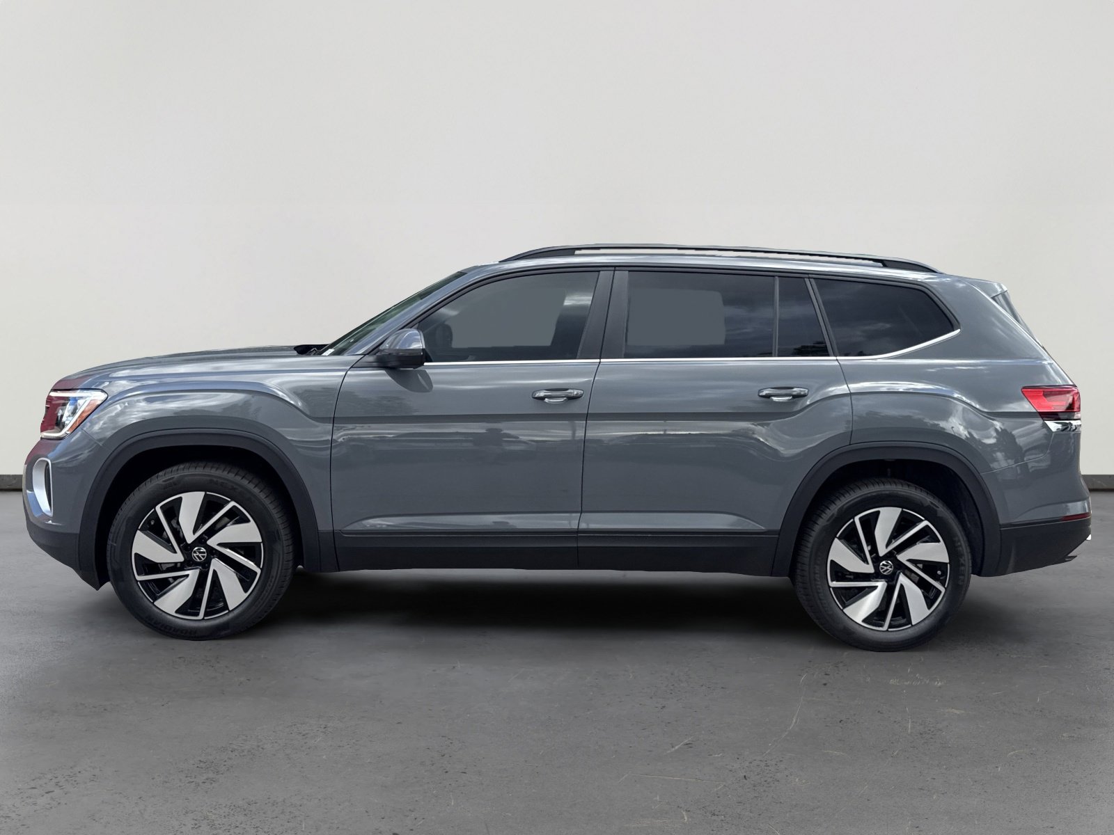New 2026 Volkswagen Atlas SE image 3