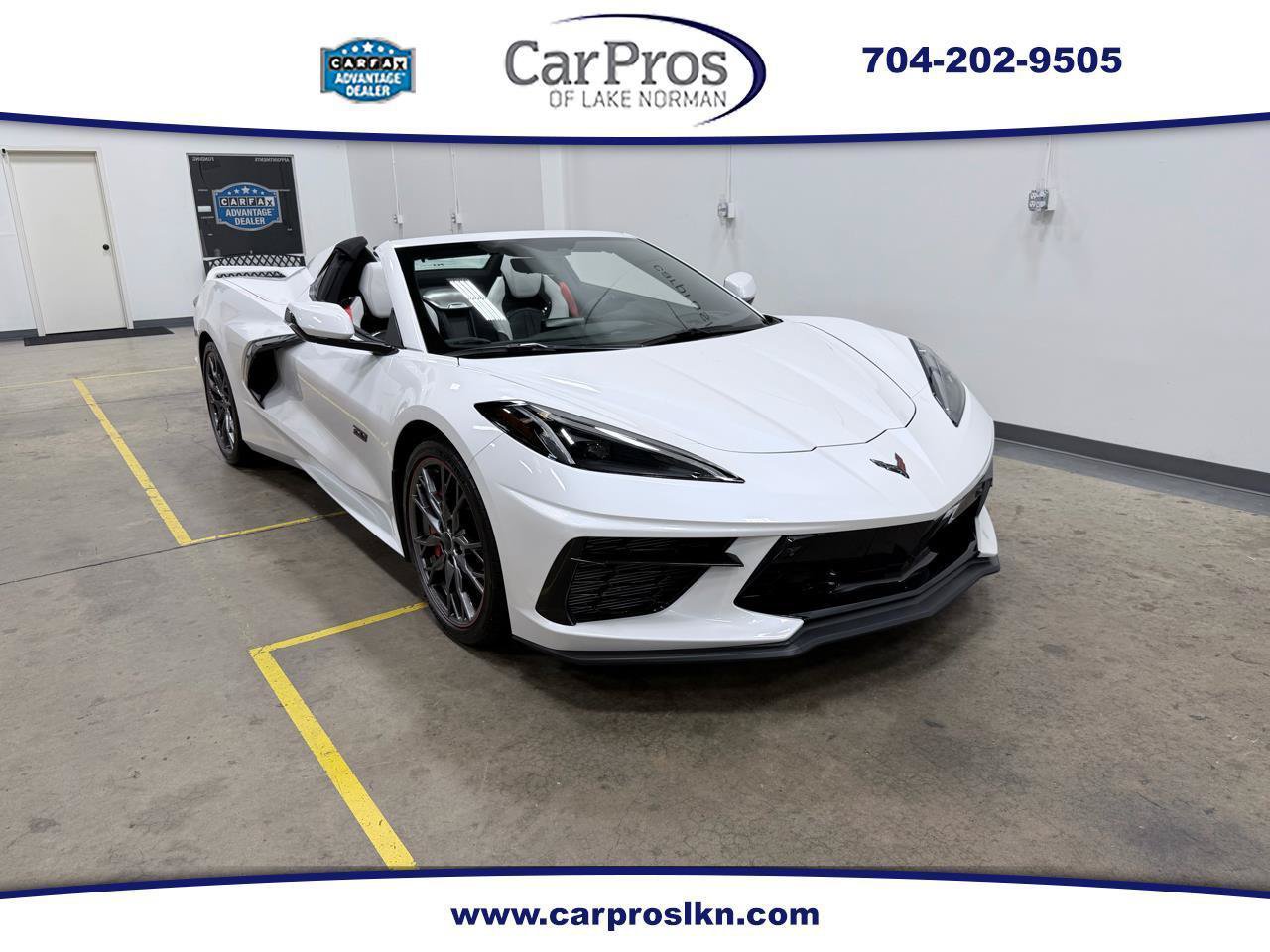 Used 2023 Chevrolet Corvette Stingray Premium Conv w/ Z51 Performance Package RWD image 1