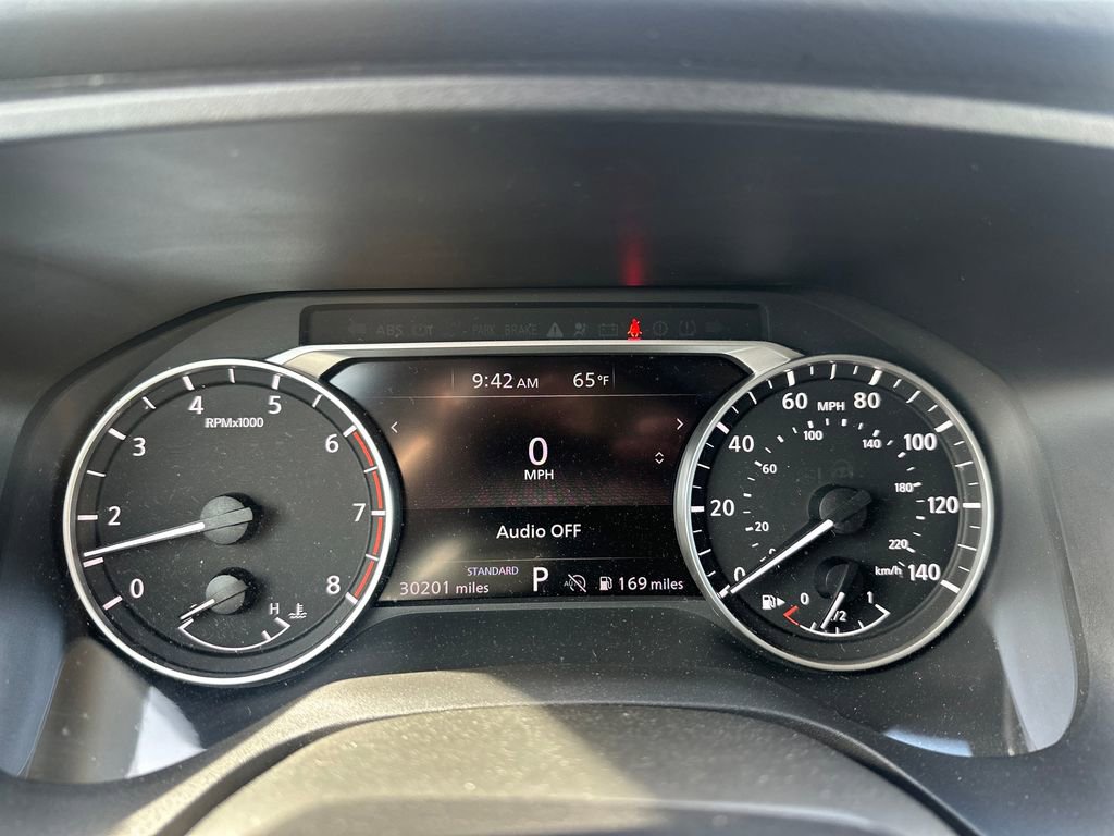 Used 2025 Nissan Rogue S FWD image 21