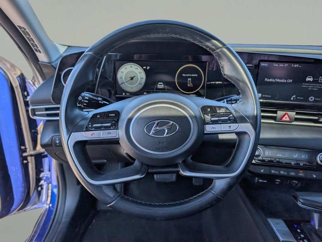 Used 2021 Hyundai Elantra SEL w/ Convenience + Premium Package image 18