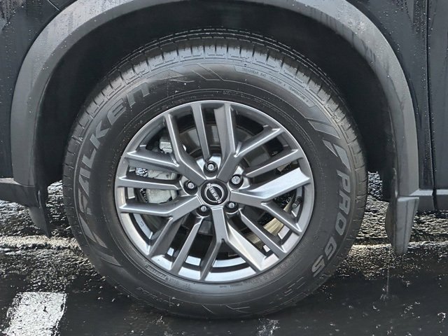 Used 2023 Nissan Rogue S image 10