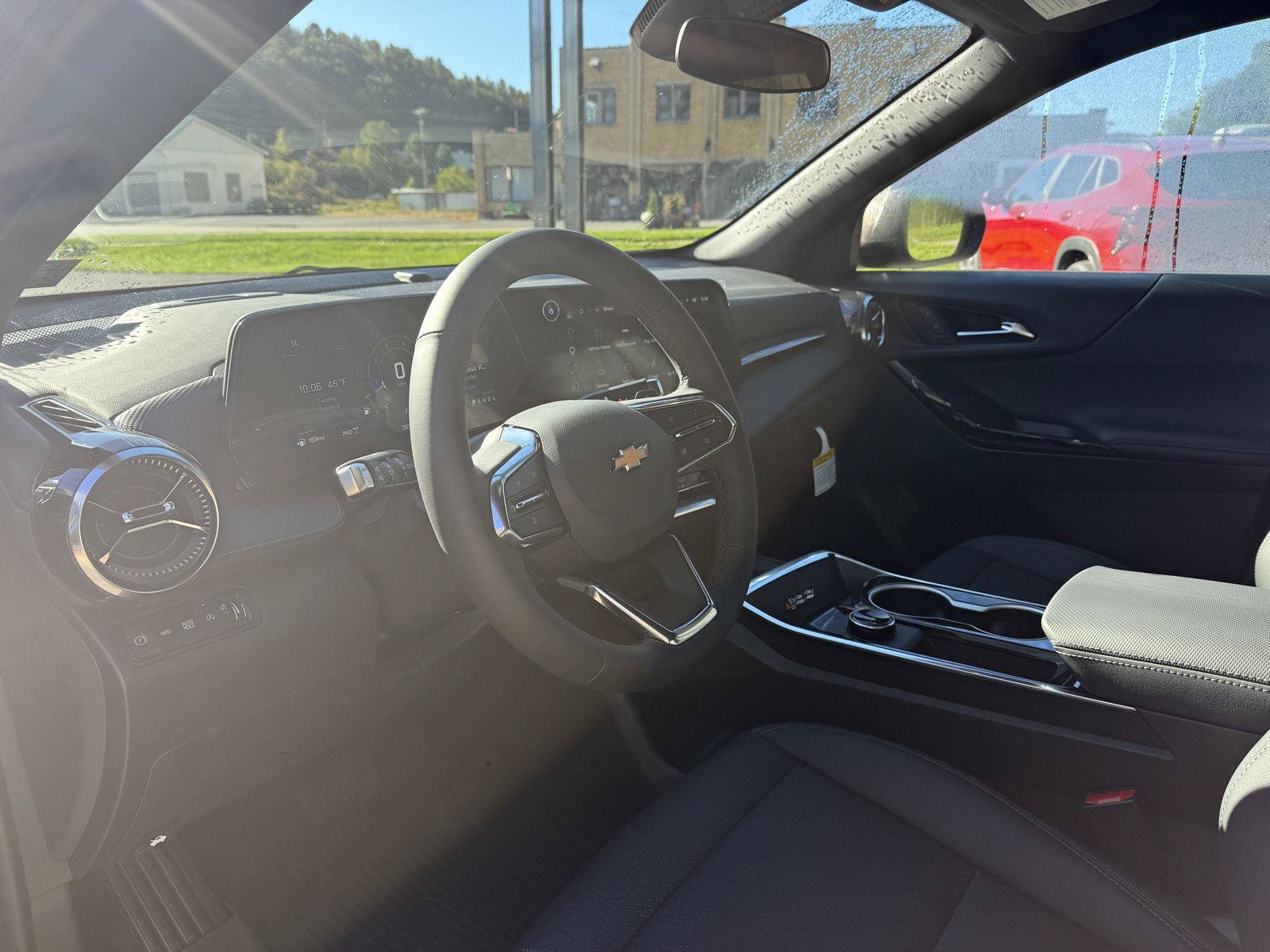 New 2027 Chevrolet Equinox LT w/ Convenience Package II AWD/4WD image 8