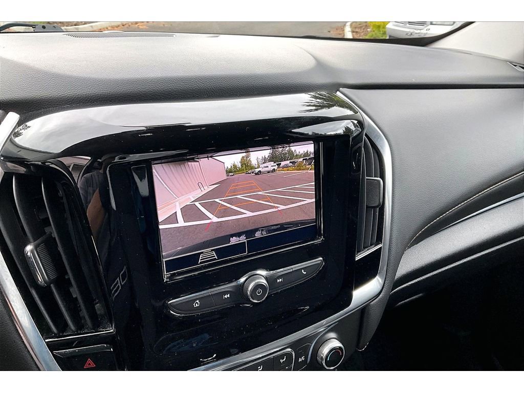 Used 2021 Chevrolet Traverse LS AWD/4WD image 21