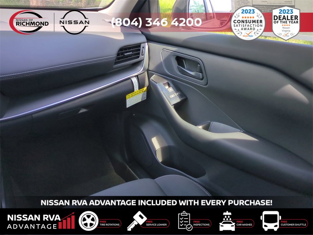 New 2025 Nissan Rogue S image 17