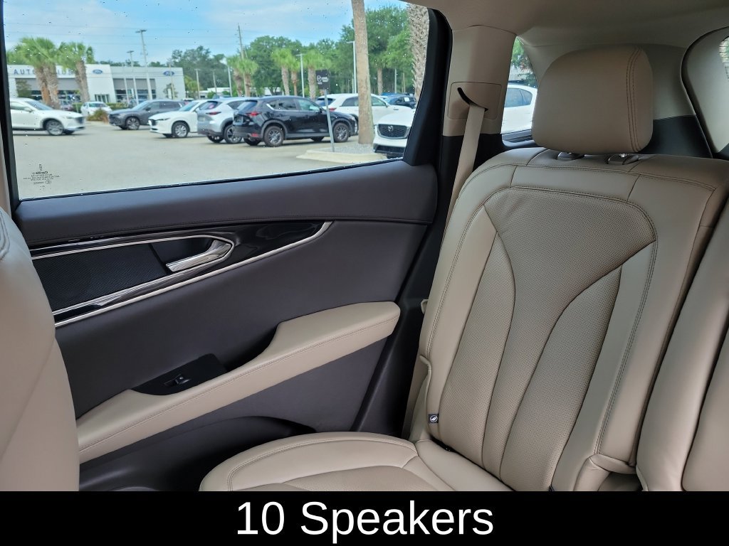 Used 2023 Lincoln Nautilus Reserve FWD image 11