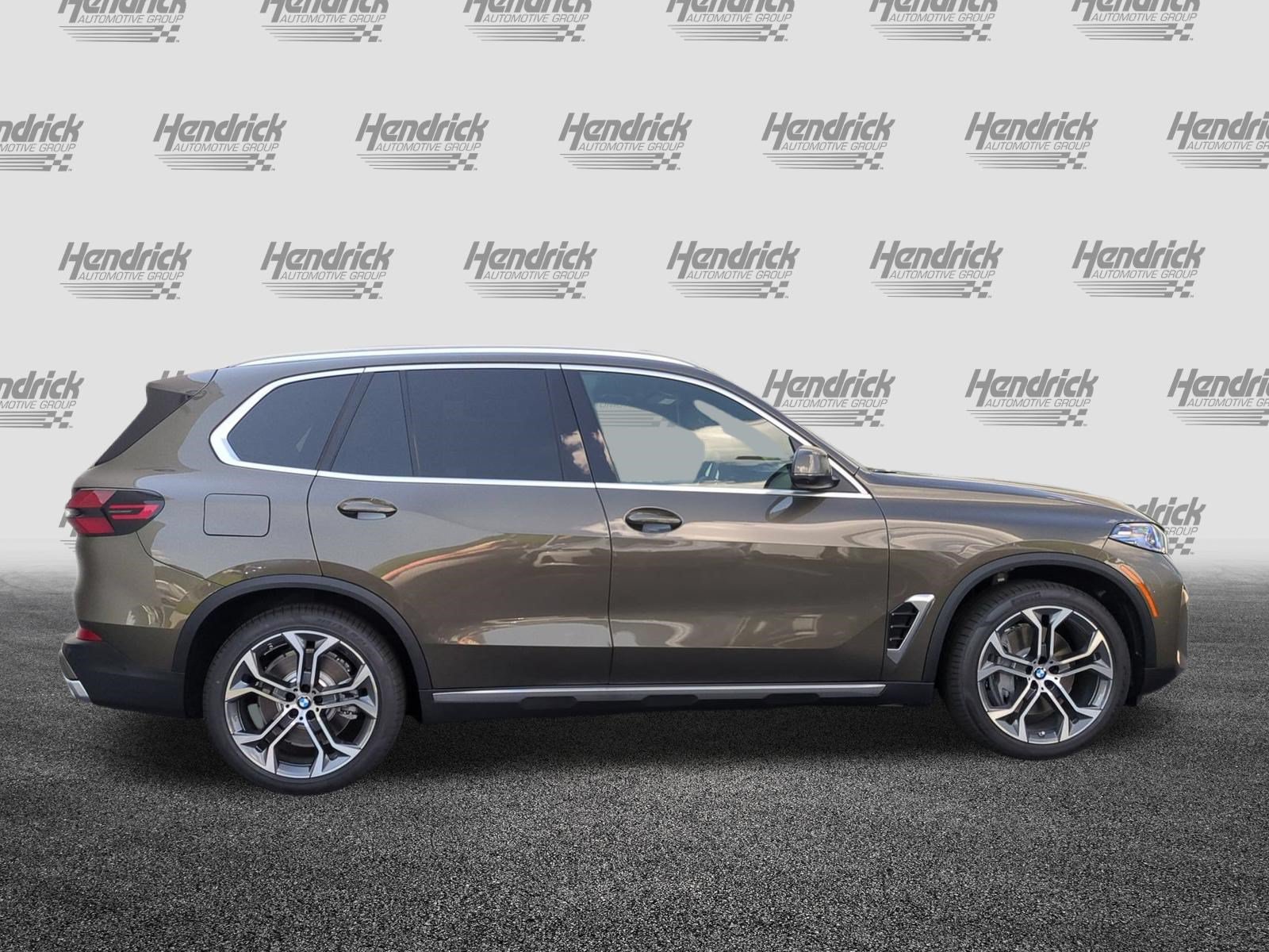 New 2026 BMW X5 xDrive50e AWD/4WD image 11