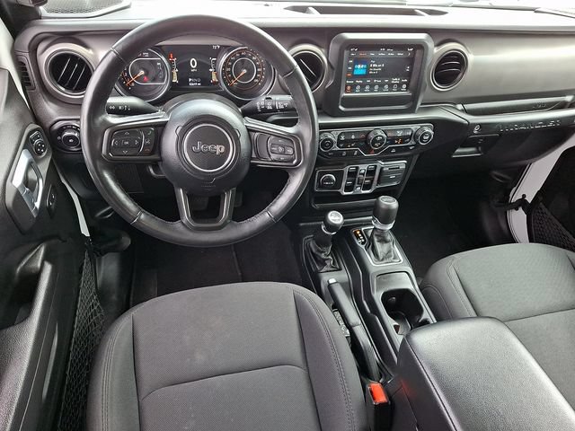Used 2022 Jeep Wrangler Unlimited Sport AWD/4WD image 2