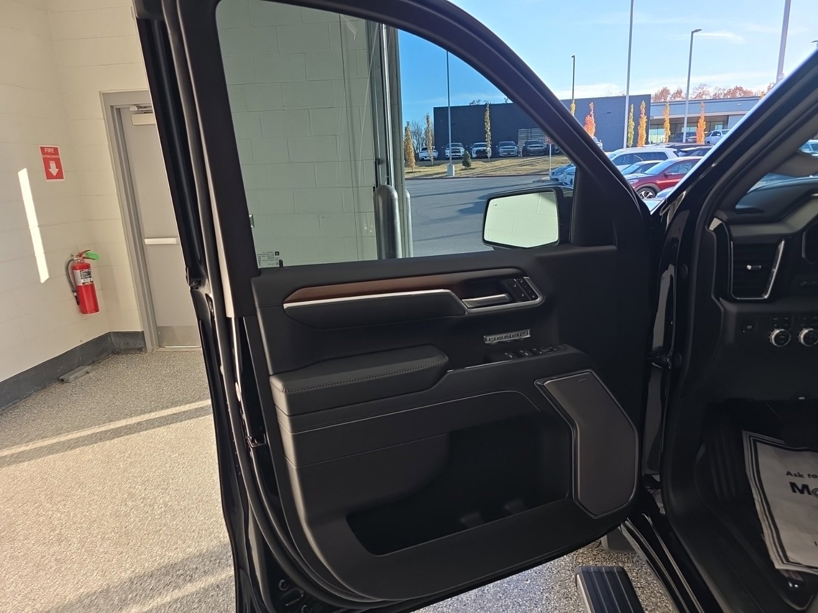 Used 2025 GMC Sierra 1500 Denali image 38