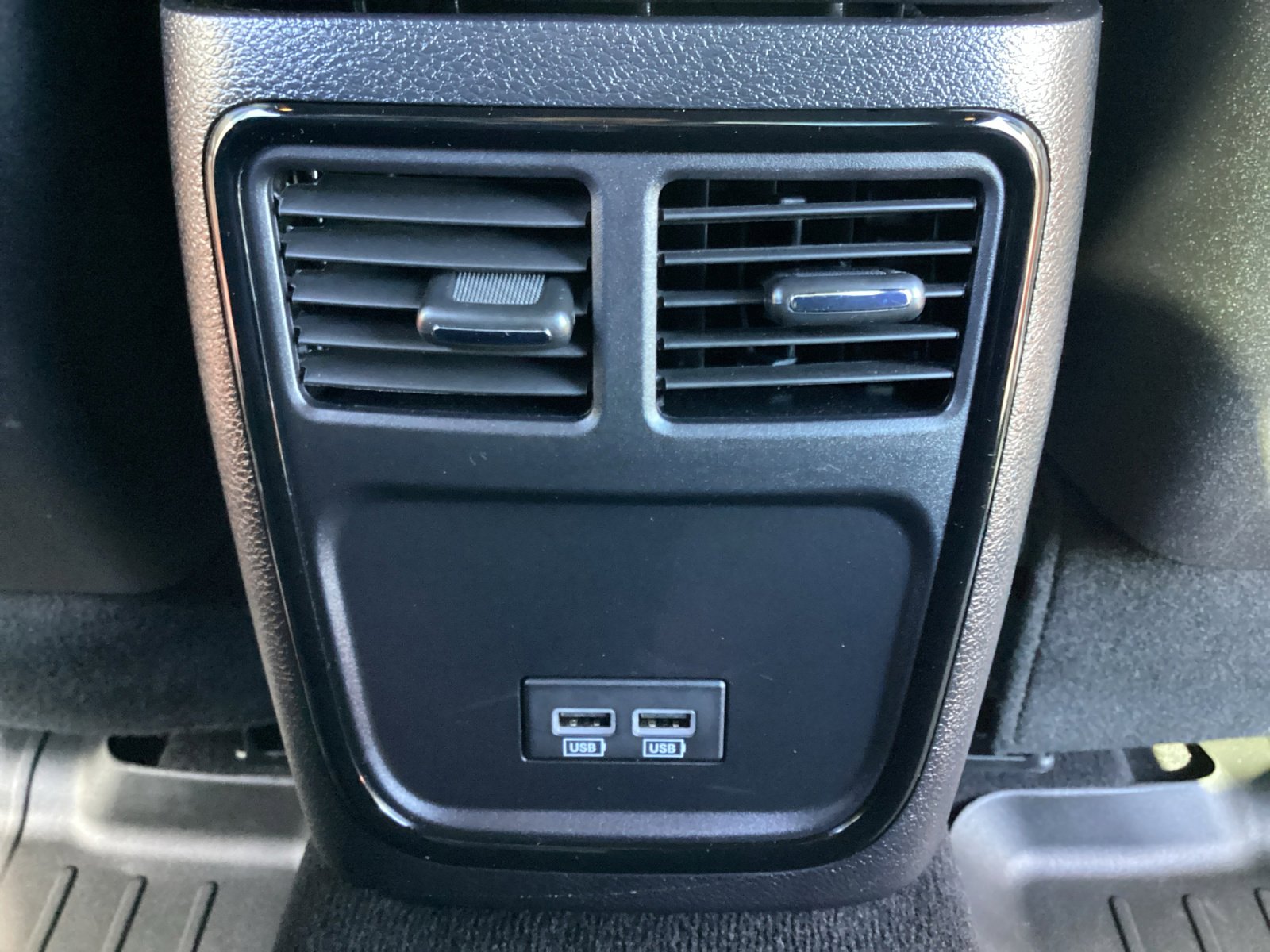 Used 2023 Dodge Charger R/T w/ Blacktop Package image 27