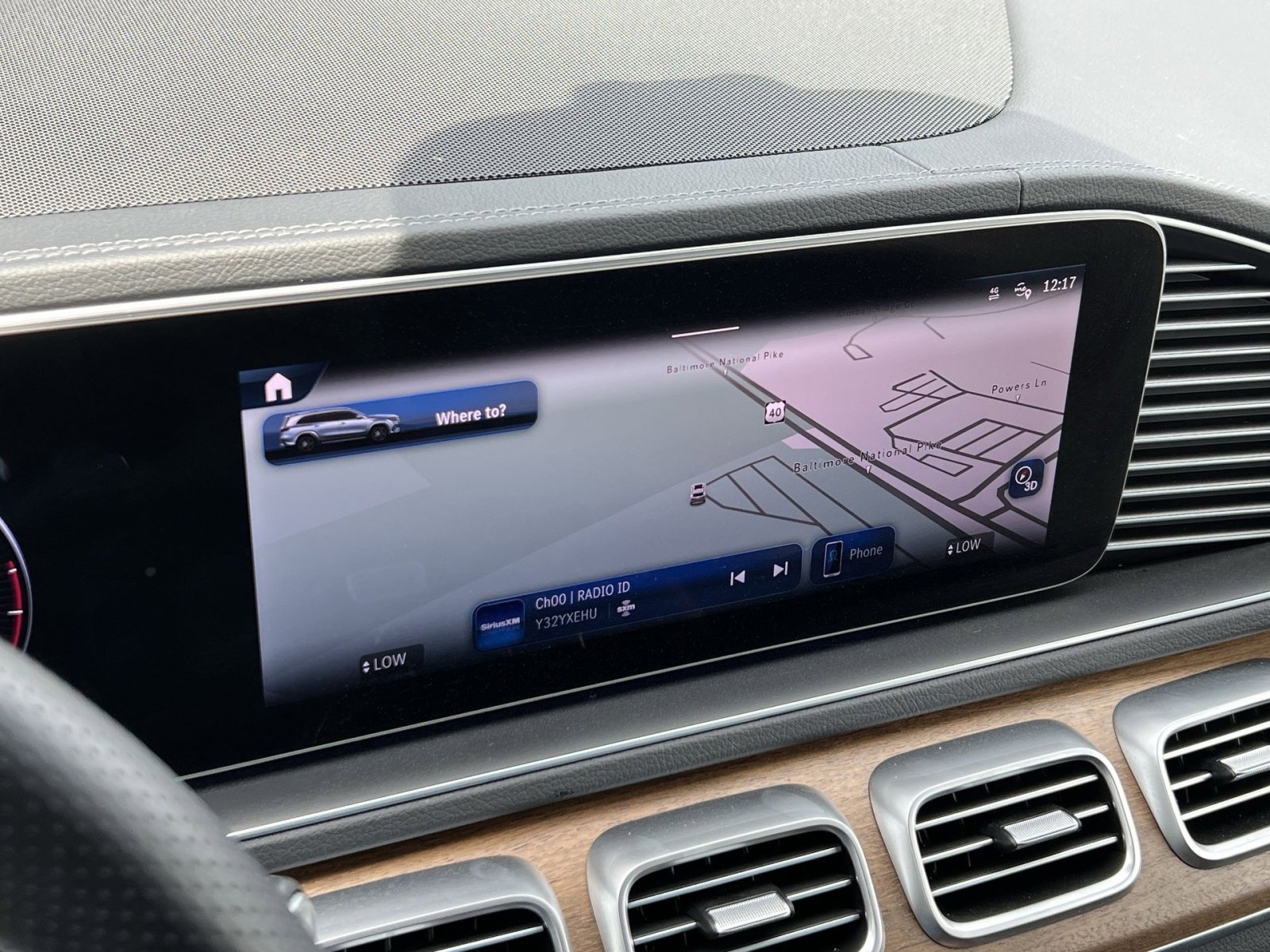 Used 2024 Mercedes-Benz GLS 450 4MATIC image 26