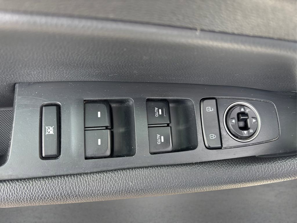 Used 2018 Hyundai Sonata Sport w/ Cargo Package image 33