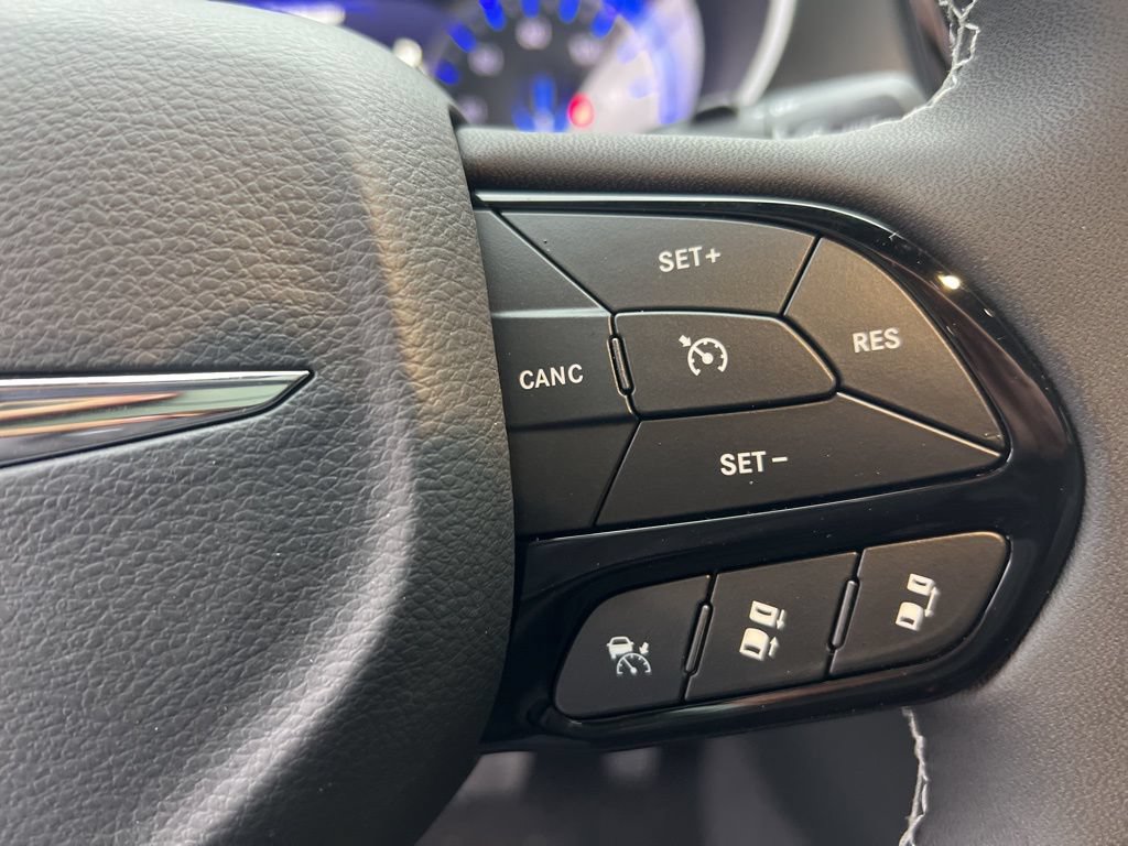 New 2026 Chrysler Pacifica Select w/ S Appearance Package FWD image 14