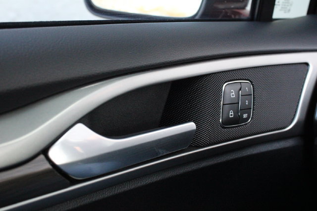 Used 2019 Ford Fusion SEL FWD image 7