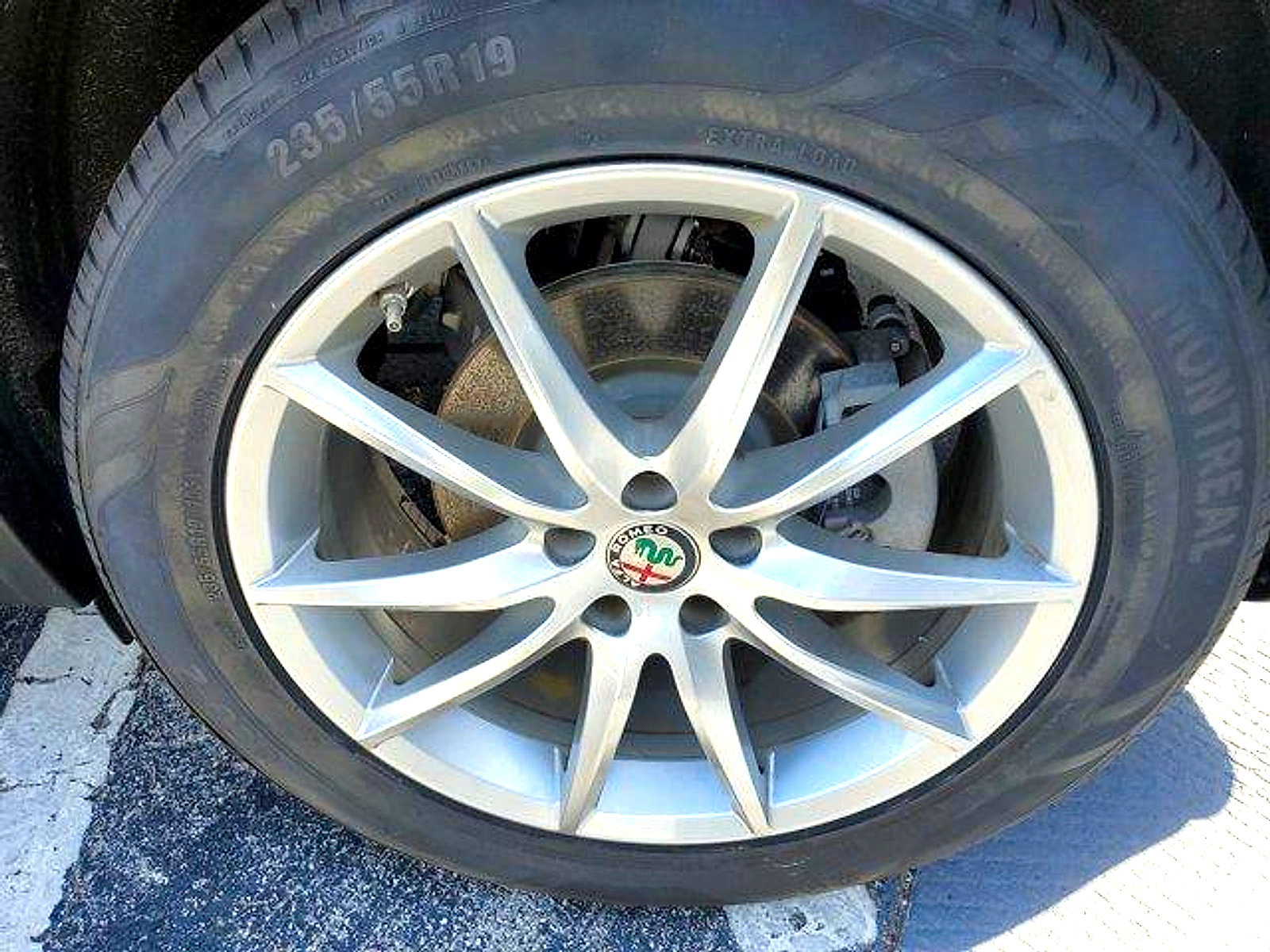 Used 2018 Alfa Romeo Stelvio Ti AWD/4WD image 9