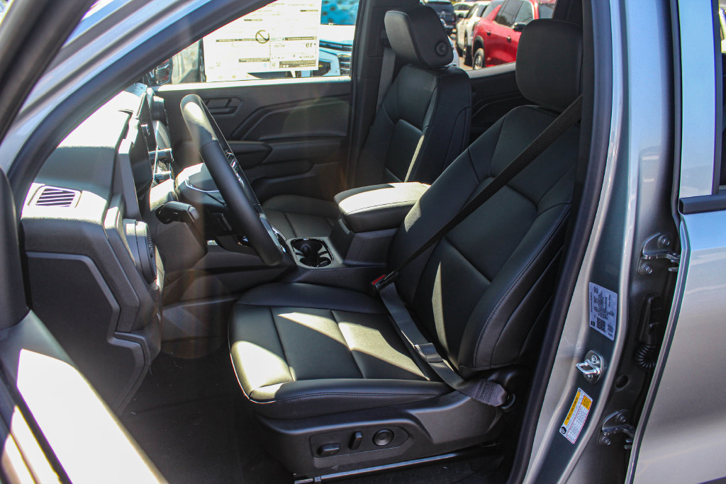 New 2026 Chevrolet Colorado Trail Boss AWD/4WD image 12