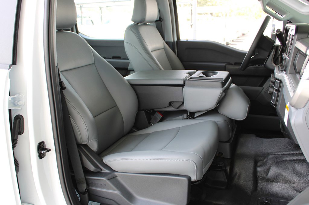 Used 2025 Ford F250 XL image 19