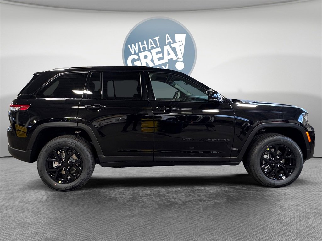 New 2025 Jeep Grand Cherokee Altitude video 2