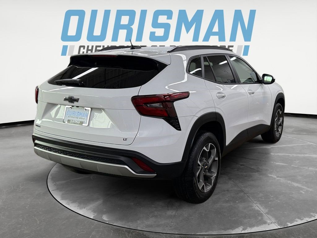 Certified 2025 Chevrolet Trax LT w/ Driver Confidence Package FWD image 8