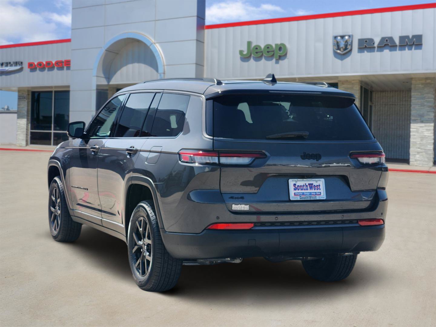 New 2026 Jeep Grand Cherokee L 4WD image 4