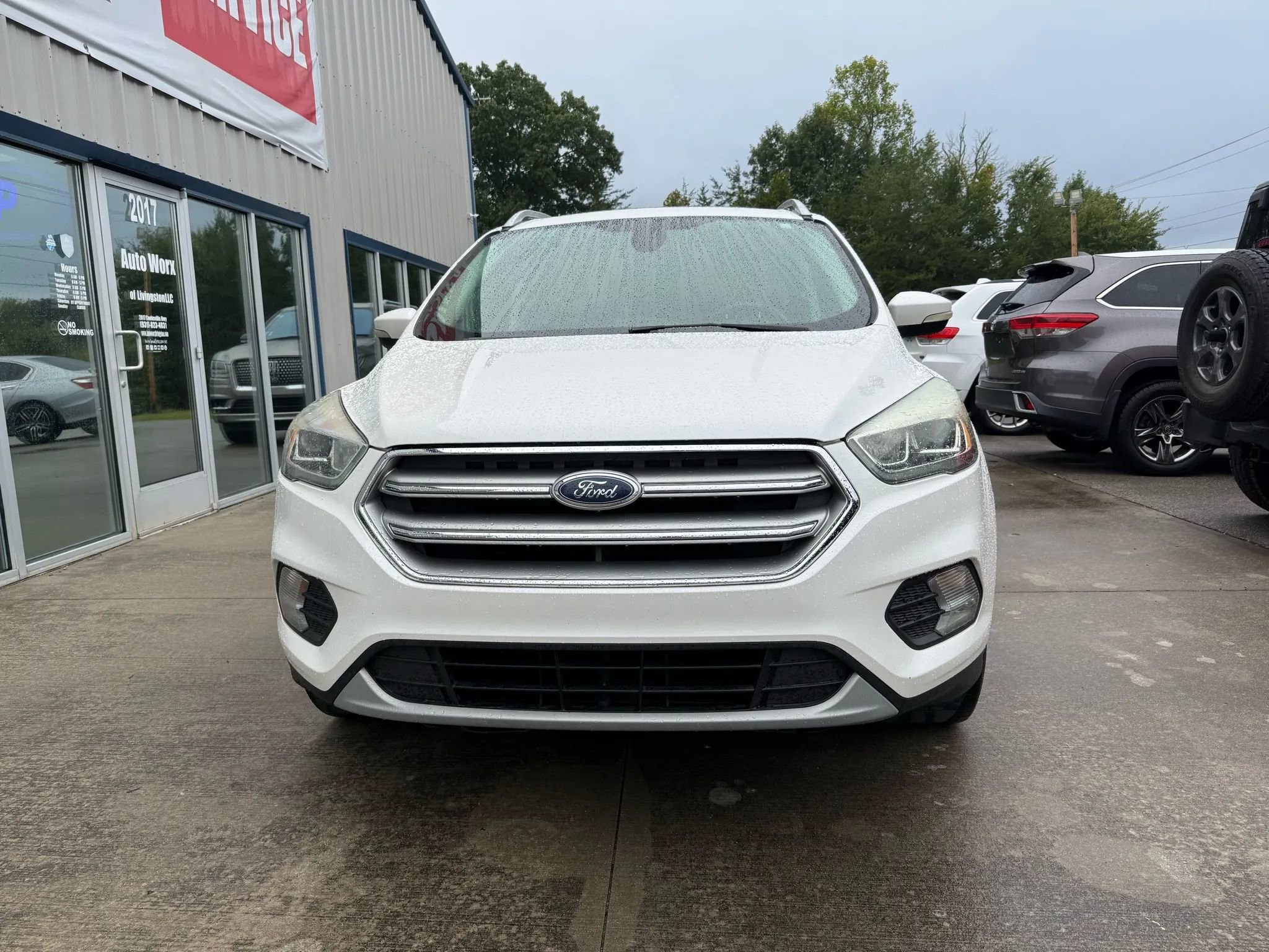 Used 2017 Ford Escape Titanium image 27