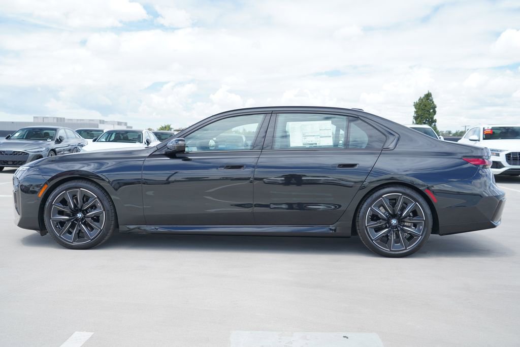 New 2026 BMW 740i w/ Luxury Rear Seating Package RWD image 4
