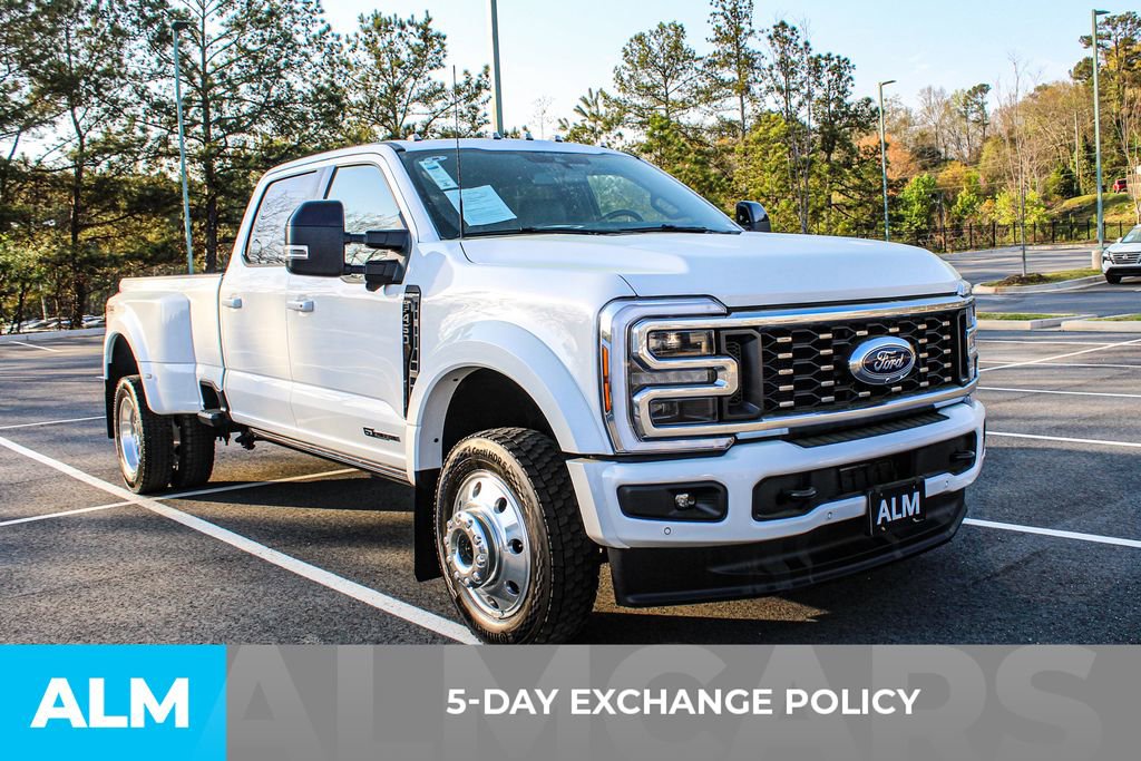 Used 2025 Ford F450 Platinum w/ FX4 Off-Road Package image 4