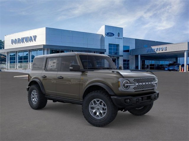 New 2025 Ford Bronco Badlands image 7