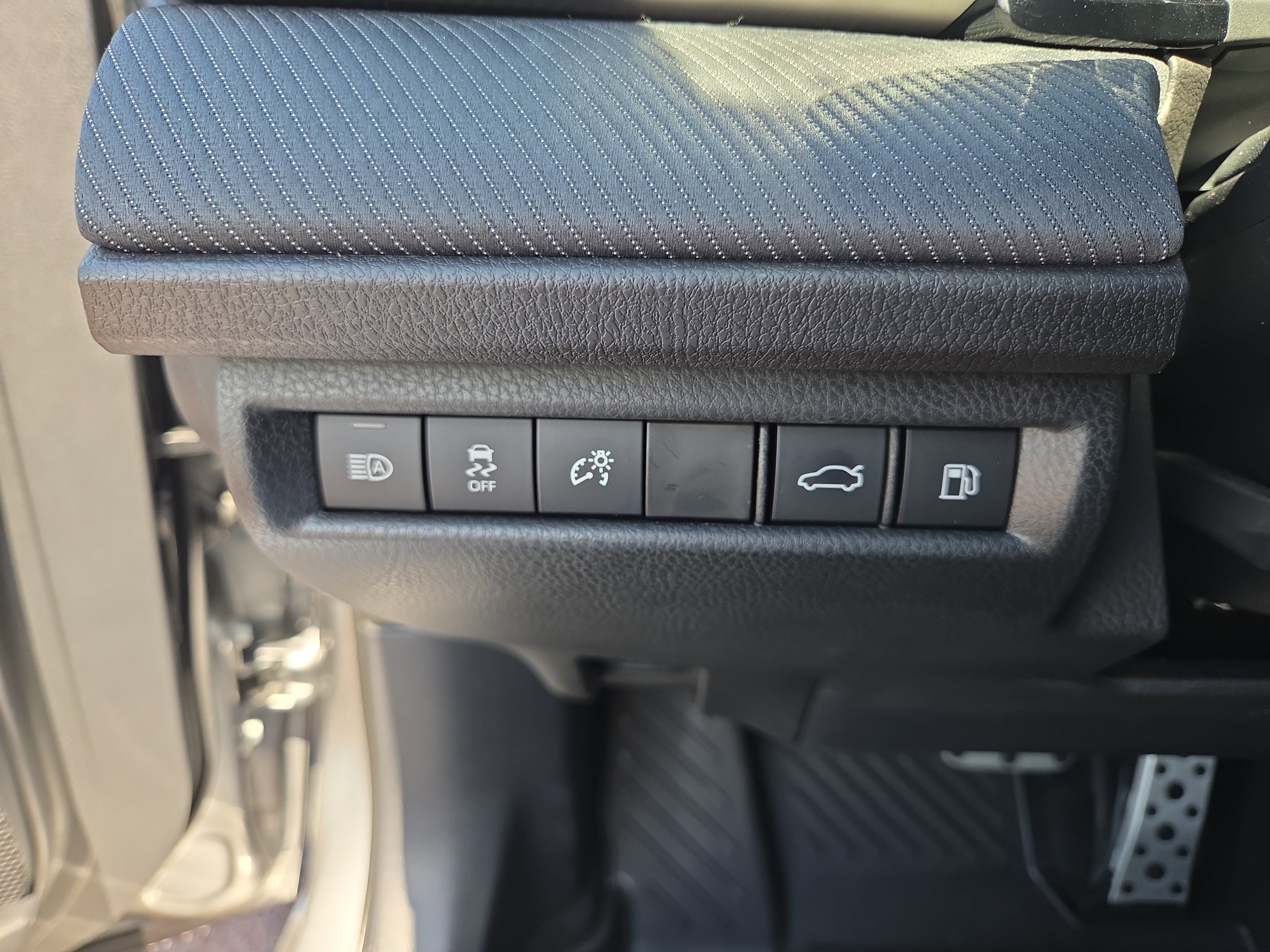 Certified 2026 Toyota Camry SE FWD image 29