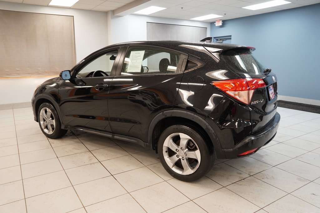 Used 2017 Honda HR-V LX image 7