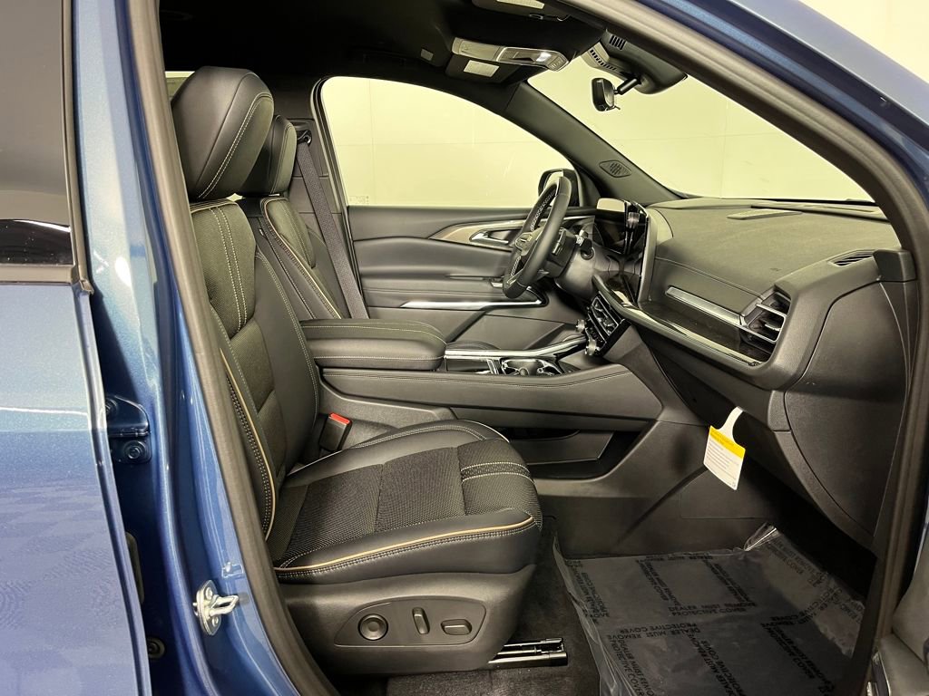 New 2026 Chevrolet Traverse High Country image 13