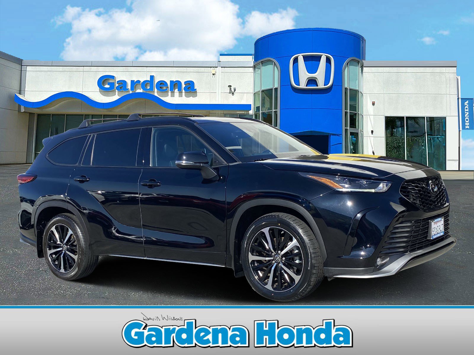 Used 2021 Toyota Highlander XSE