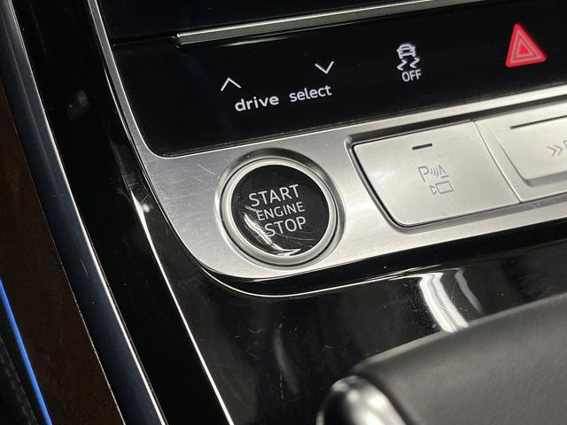 Used 2023 Audi A8 L 3.0T w/ Luxury Package image 23