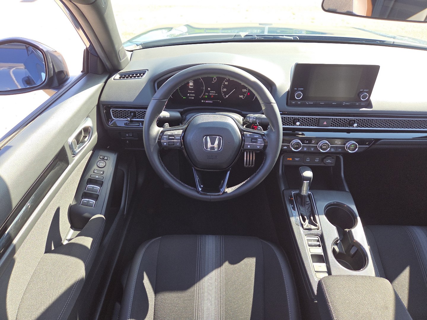 Used 2025 Honda Civic Sport image 25